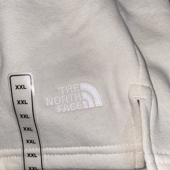 NWT The North Face Evolution Short White Dune - Picture 9 of 9